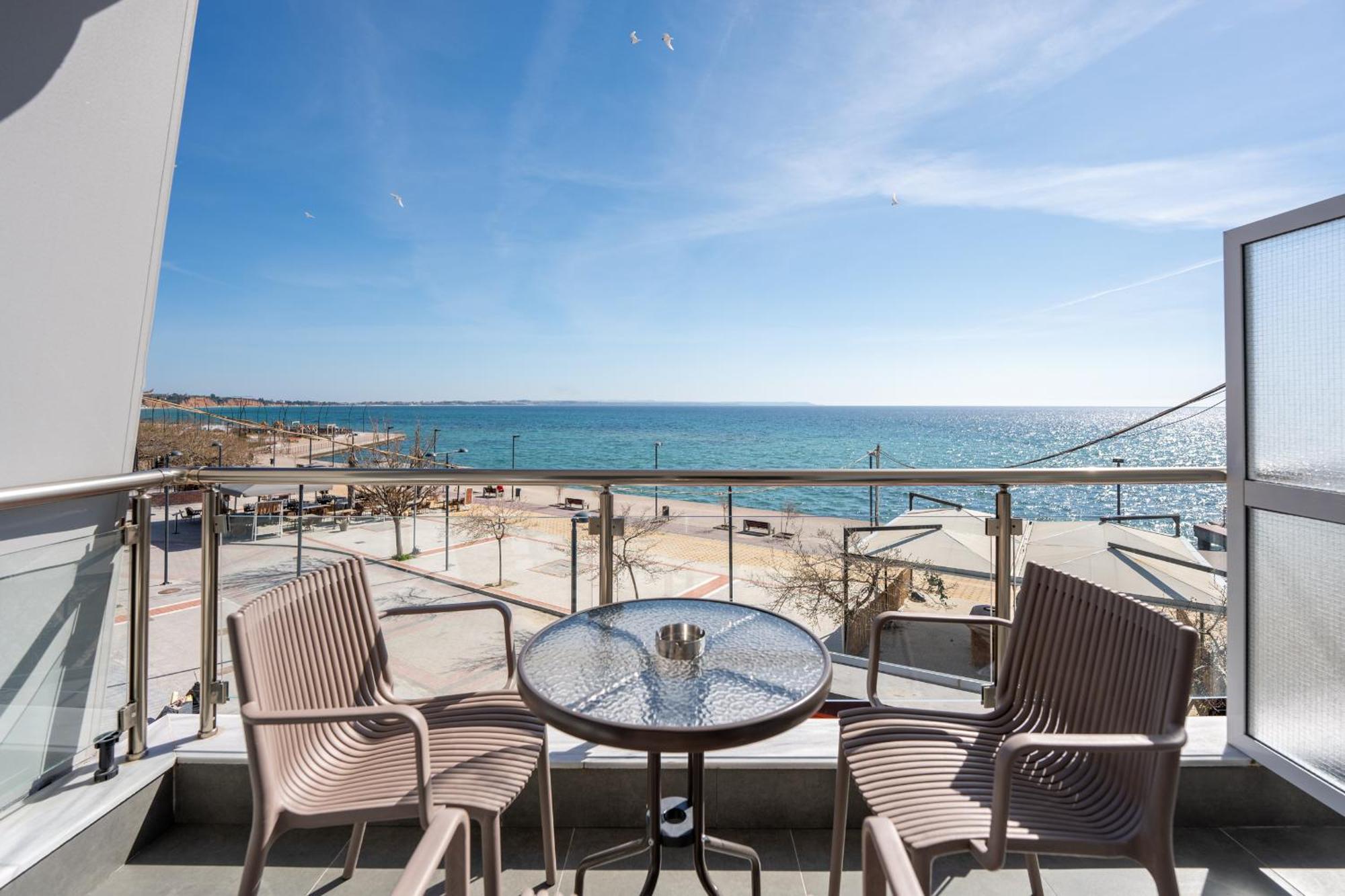 Centralviewsuites Nea Moudania Exterior photo